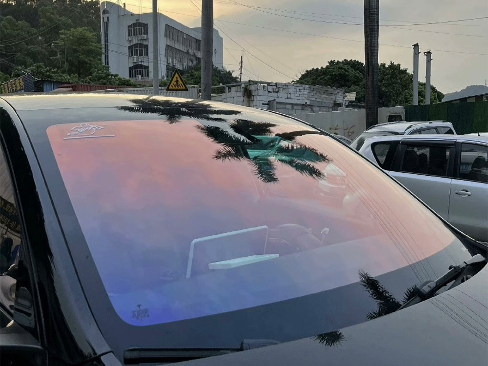 Guia de níveis de película para janelas: Encontrando o melhor VLT para seu carro